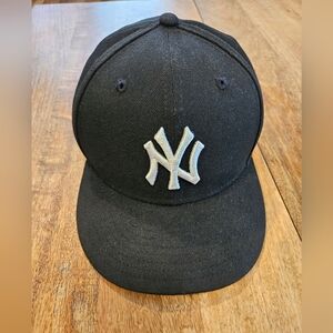 New Era Black 59FIFTY Cap